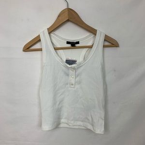 NWT F21 White Sleeveless Crop Top